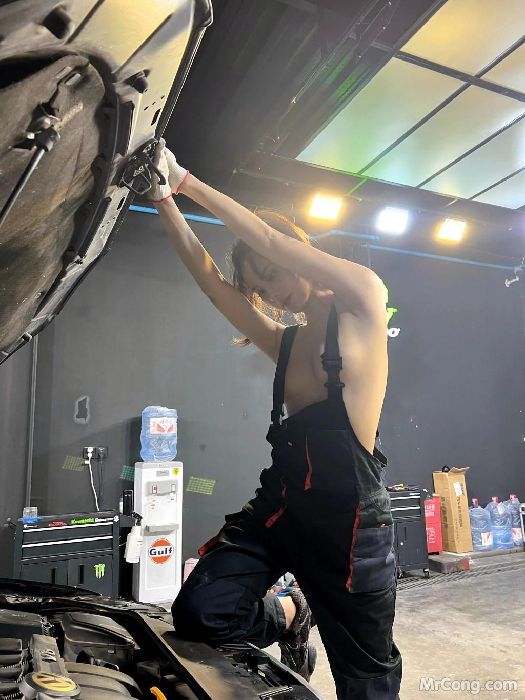Jiu Shi A Zhu A (就是阿朱啊): 性感修理工 (119 photos )(113)