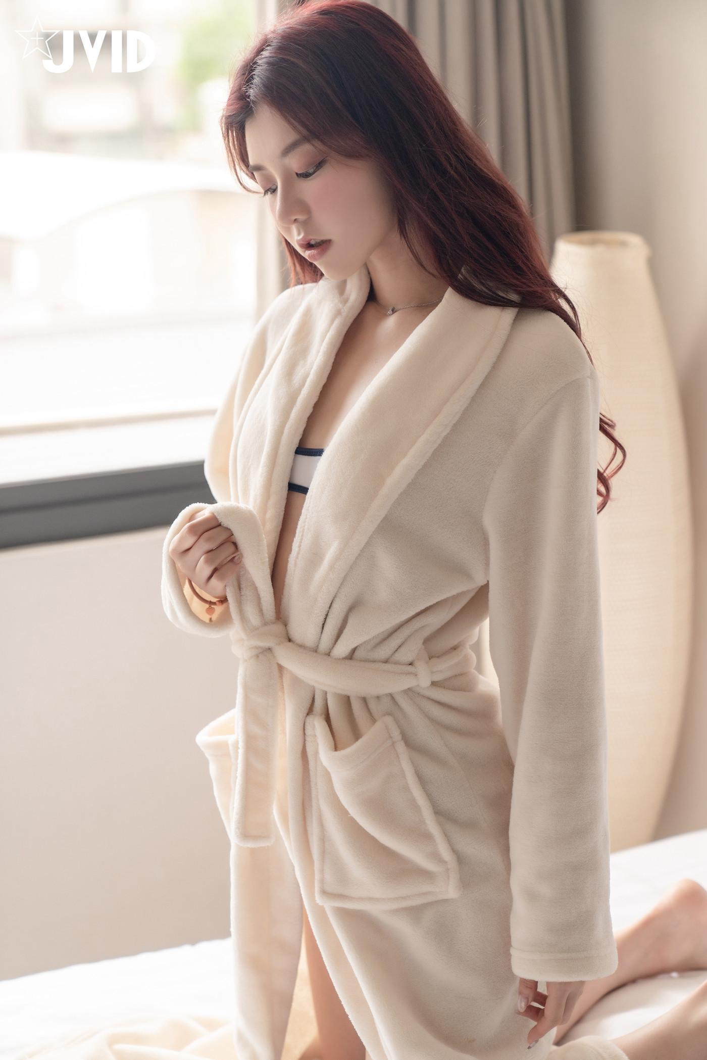 JVID 卡洛琳Caroline – 帶學妹來一日溫泉之旅 Set.01(2)