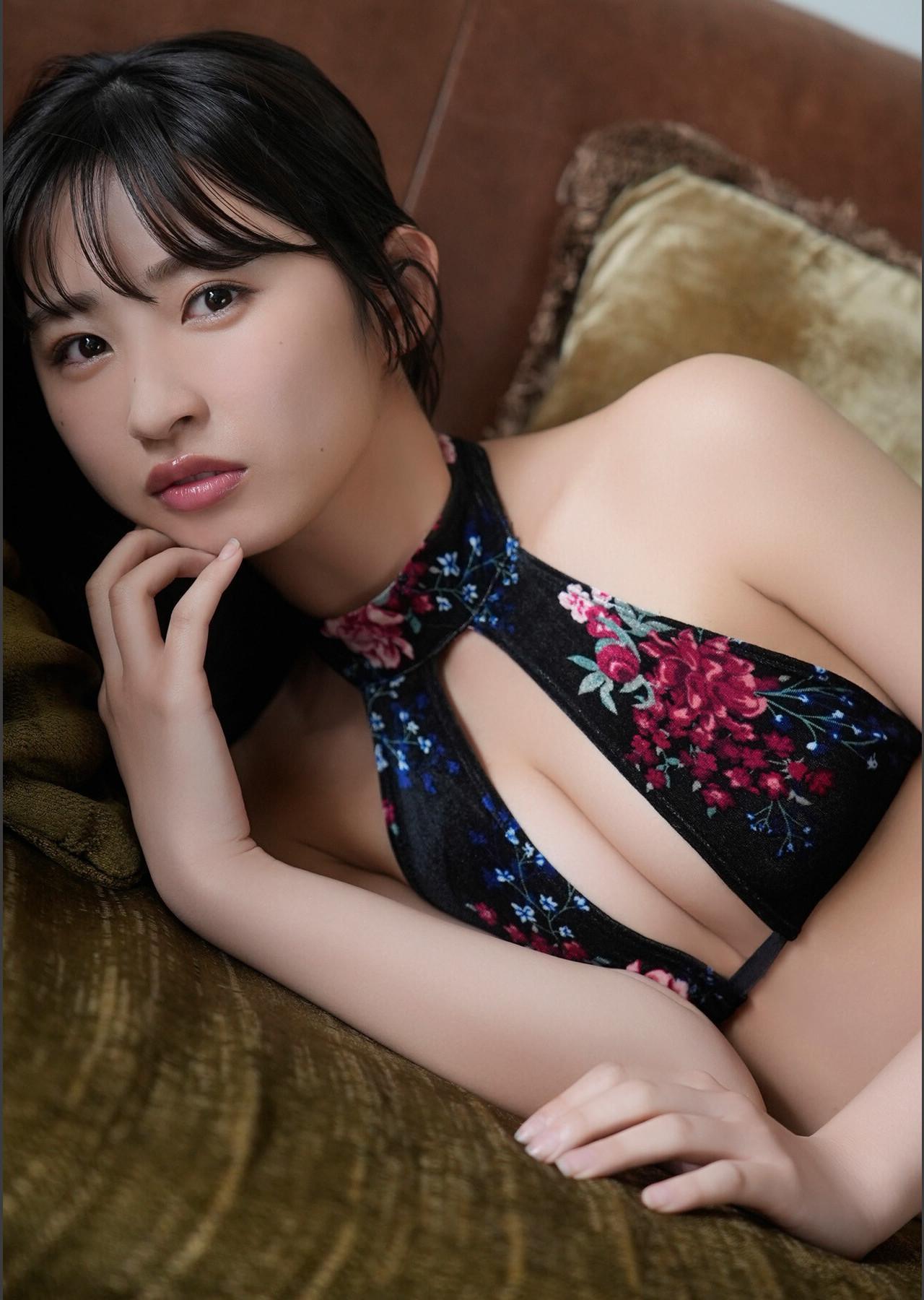 Hinata Matsumoto 松本日向, BOMBデジタル写真集 『はじめての朝』 Set.03(9)