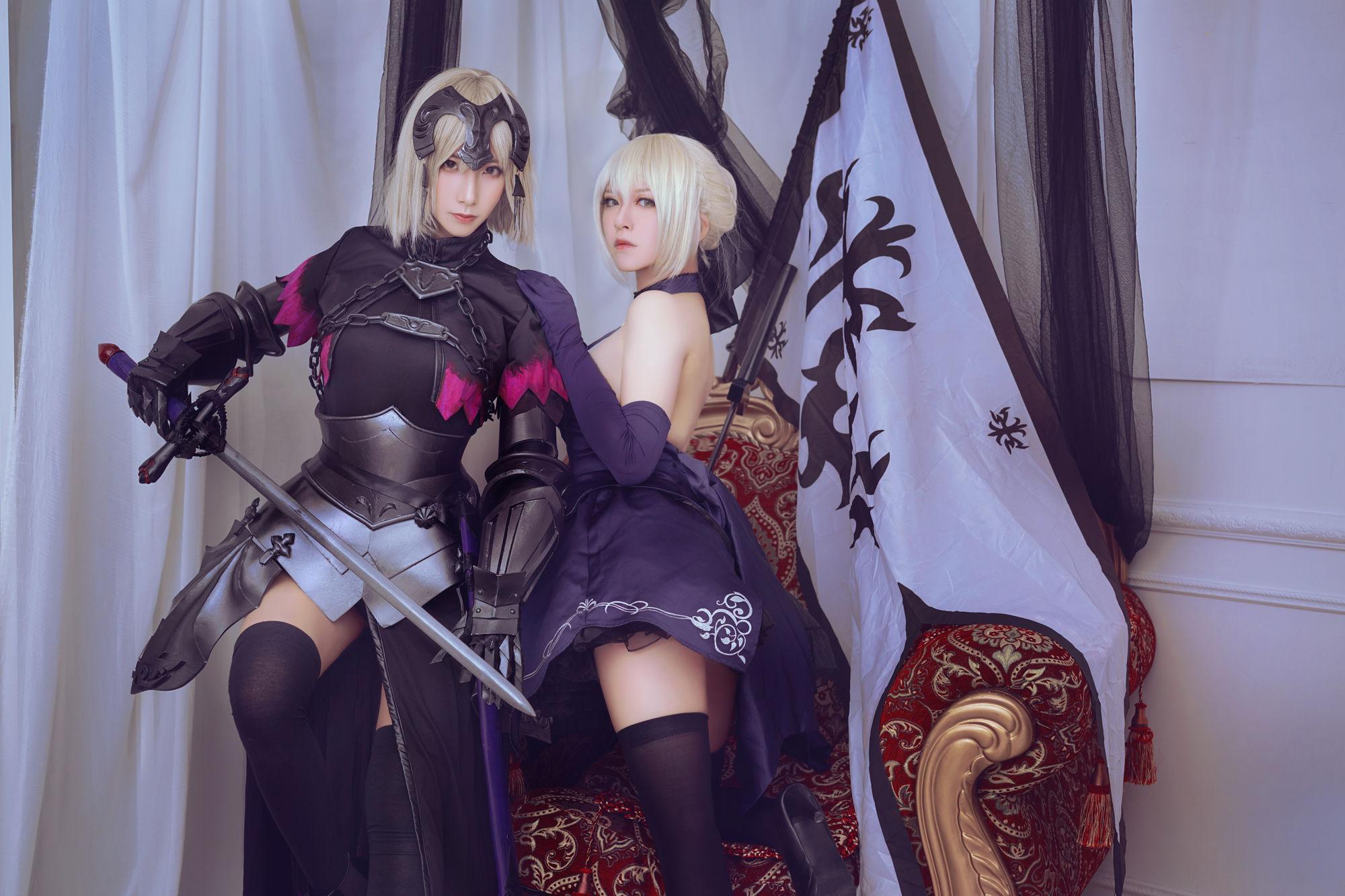 [网红COSER] 半半子&索索sophia – 黑贞1(5)