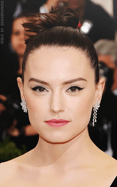 Daisy Ridley GlCBQl3c_o