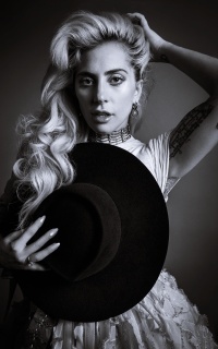 Lady Gaga KQNmkW8S_o