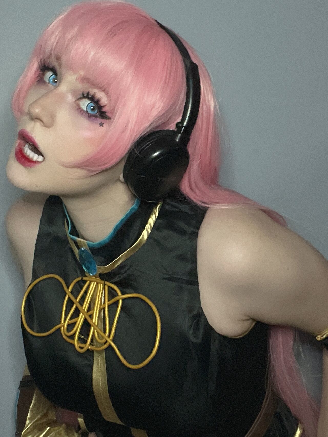 Satin Stars - Luka Megurine