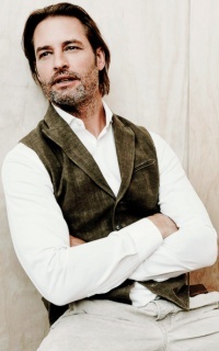 Josh Holloway HQxvIZzX_o