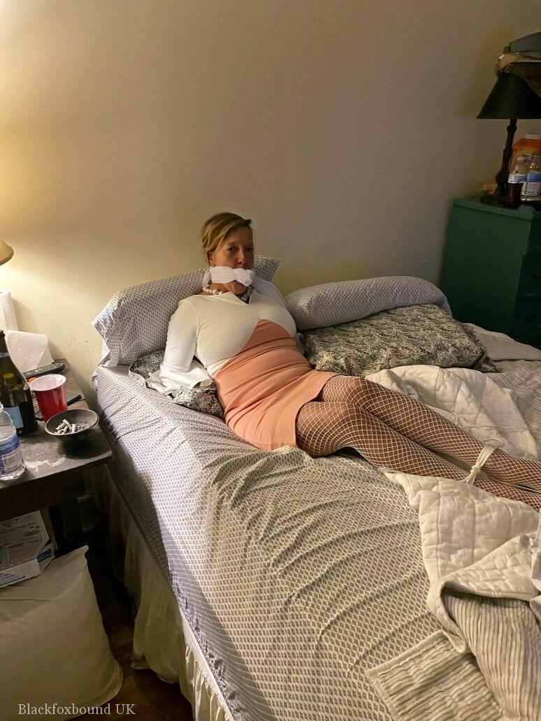 Amateur lady Meyer is gagged and restrained in various locations at home(6)