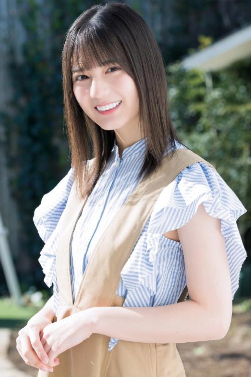 Nao Kosaka 小坂菜緒, Shonen Sunday 2021 No.22-23 (週刊少年サンデー 2021年22-23号)