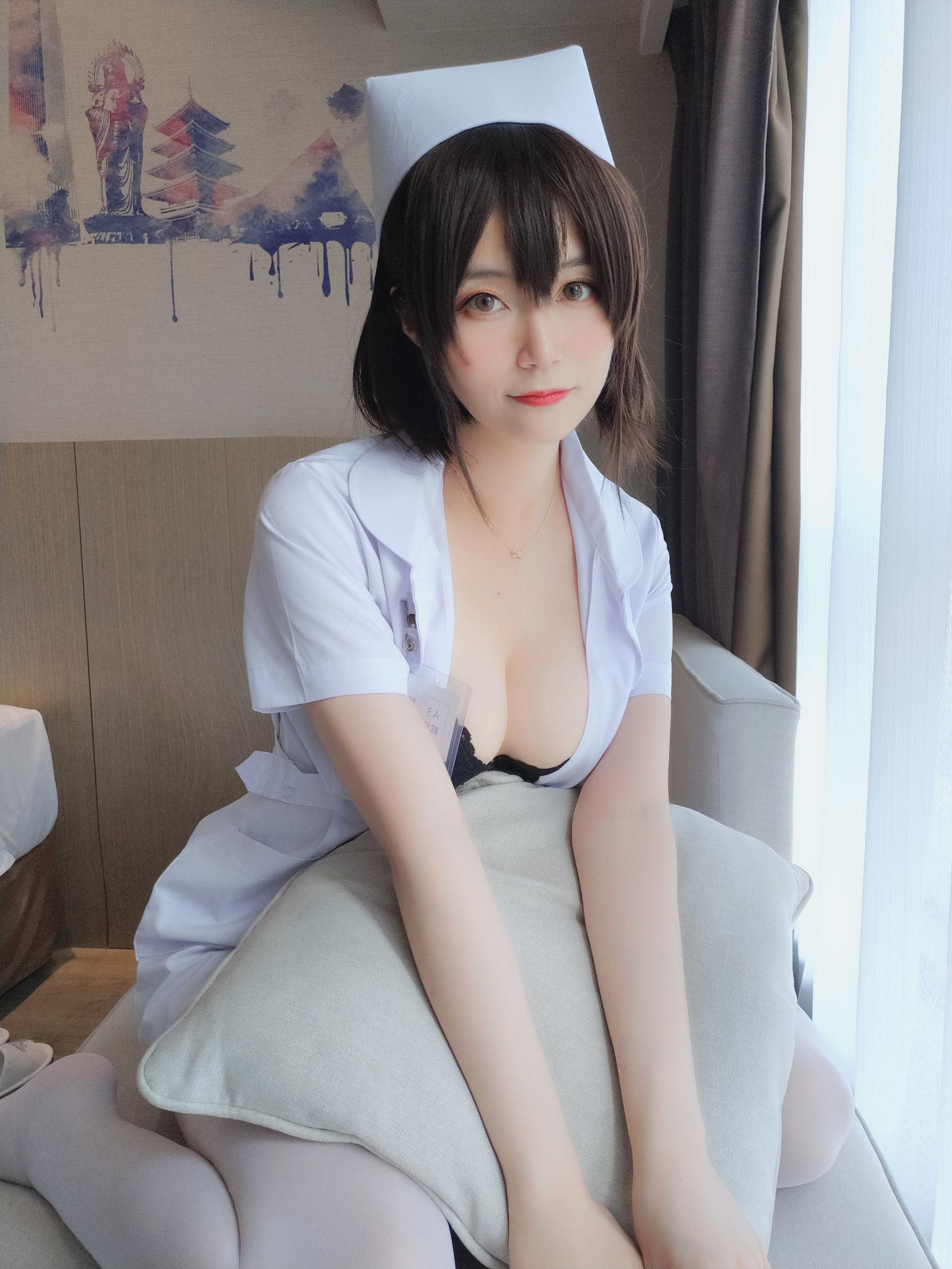 白银81《短发小护士》 [COSPLAY少女] 写真集(18)