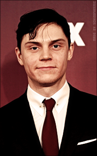 Evan Peters RbwrXtBY_o