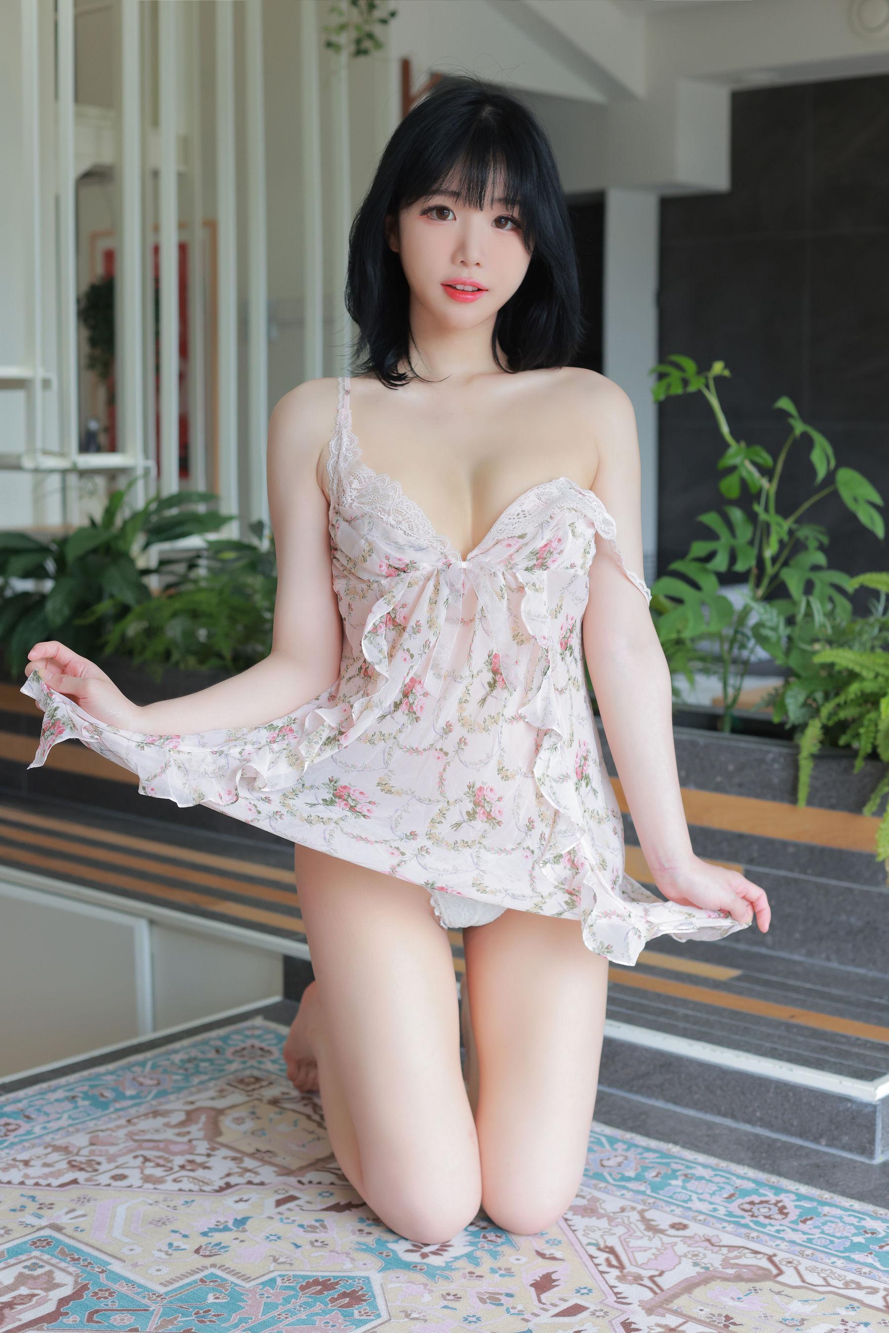 [Addielyn] Monthly Addielyn – July Morning classes 写真套图(10)