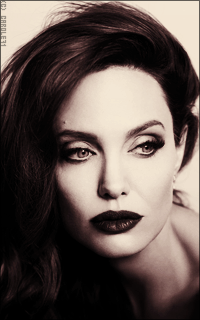 Angelina Jolie 8DJ2w6wC_o