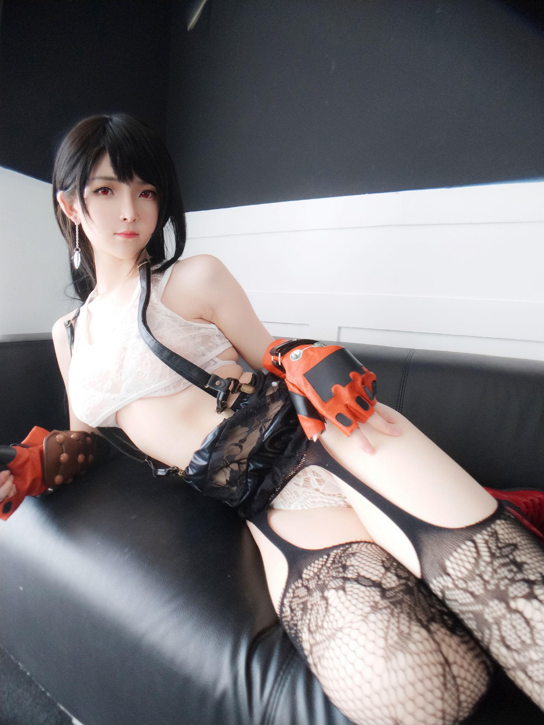 [网红Coser] 一小央泽 《蒂法同人》 写真集(8)