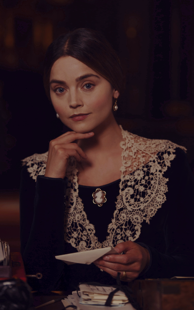 Jenna Coleman OF8hGgGk_o