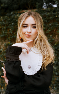 Sabrina Carpenter Okb9VxJx_o