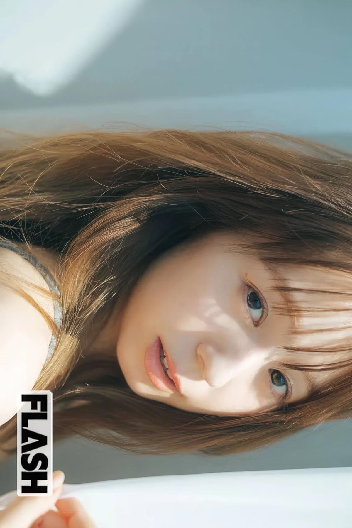 Rina Koike 小池里奈, FLASH 2025.09.30 (フラッシュ 2025年9月30日号)(8)