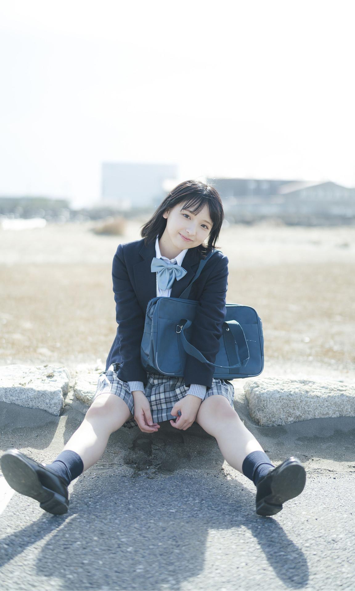 Runa Ichinose 一ノ瀬瑠菜, 週プレ Photo Book 「いちごと春」 Set.02(2)