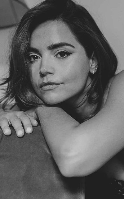 Jenna Coleman LcLtpnkk_o