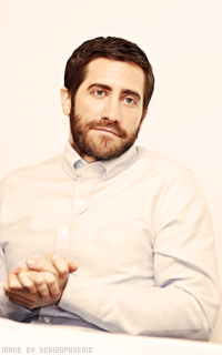 Jake Gyllenhaal - Page 2 CJ7teBEX_o