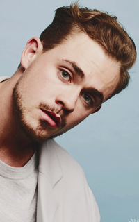 Dacre Montgomery O2JwuIWt_o