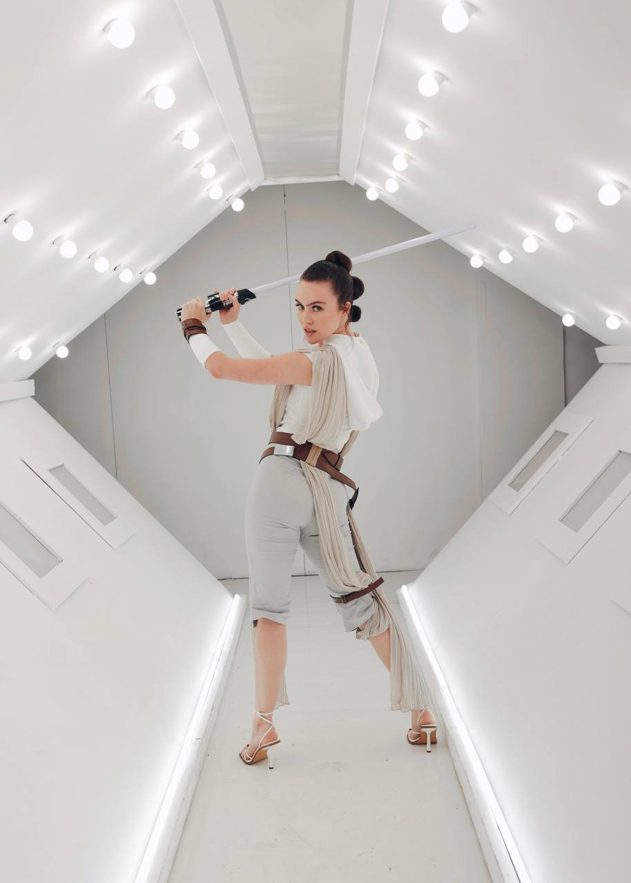 ᑕ ᑐ Freya Parker as Rey Skywalker 2025
