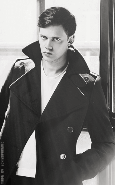 Bill Skarsgärd TBXZj3eC_o