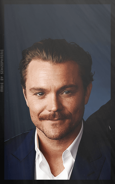 Clayne Crawford HfBzEncF_o