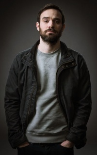 Charlie Cox OEQcA2eD_o