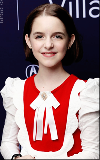 Mckenna Grace DhA76sMC_o