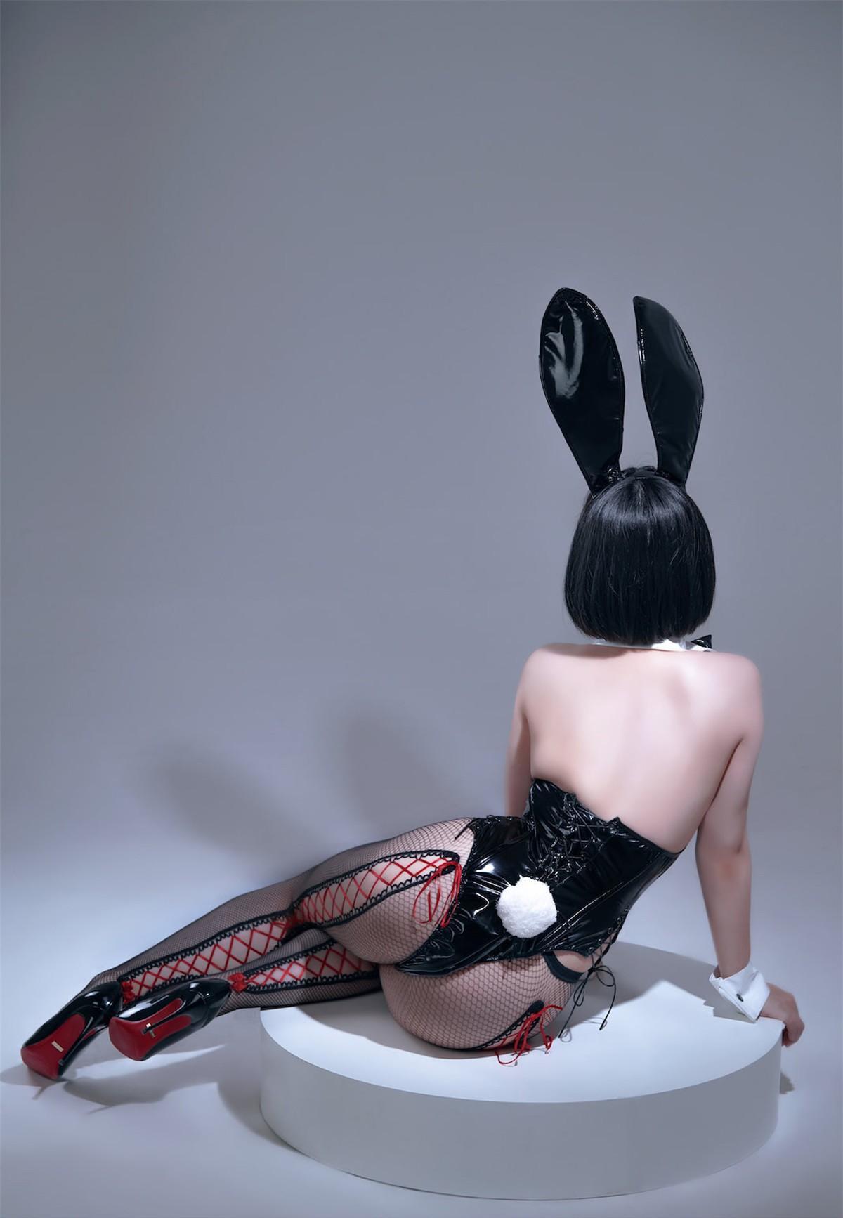 Cosplay 半半子 Bunny(37)