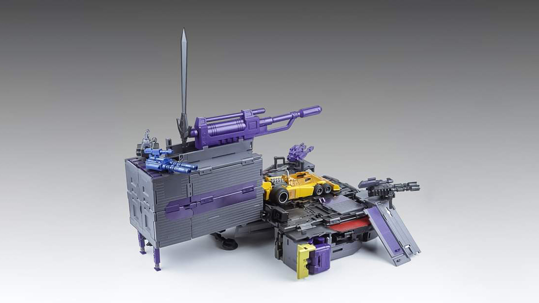 [X-Transbots] Produit Tiers - Jouets Berserkars forme Monolith (MX-XIII à MX-VII) - aka Stunticons forme Menasor/Menaseur - Page 7 KA9x6HrF_o