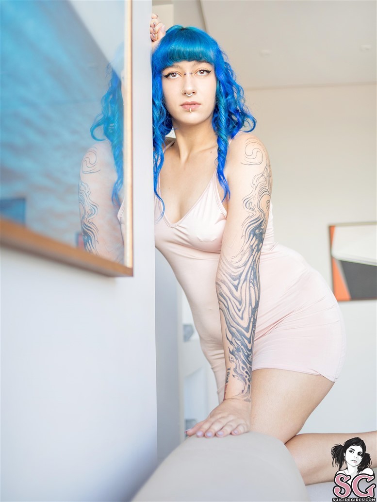 Prettypoison_S2 Suicide, Blue Dream