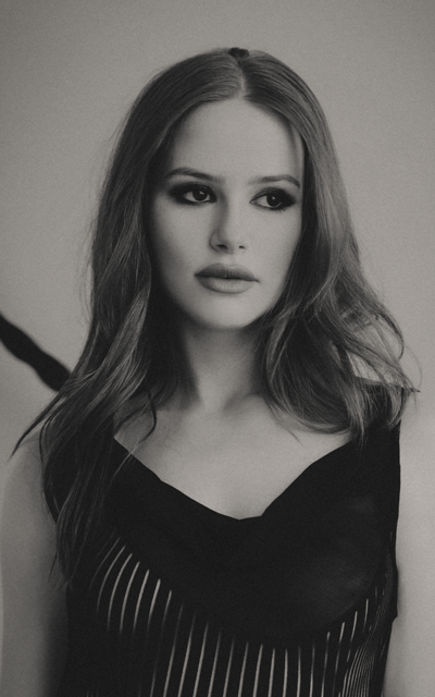 Madelaine Petsch ZQnKdB2T_o