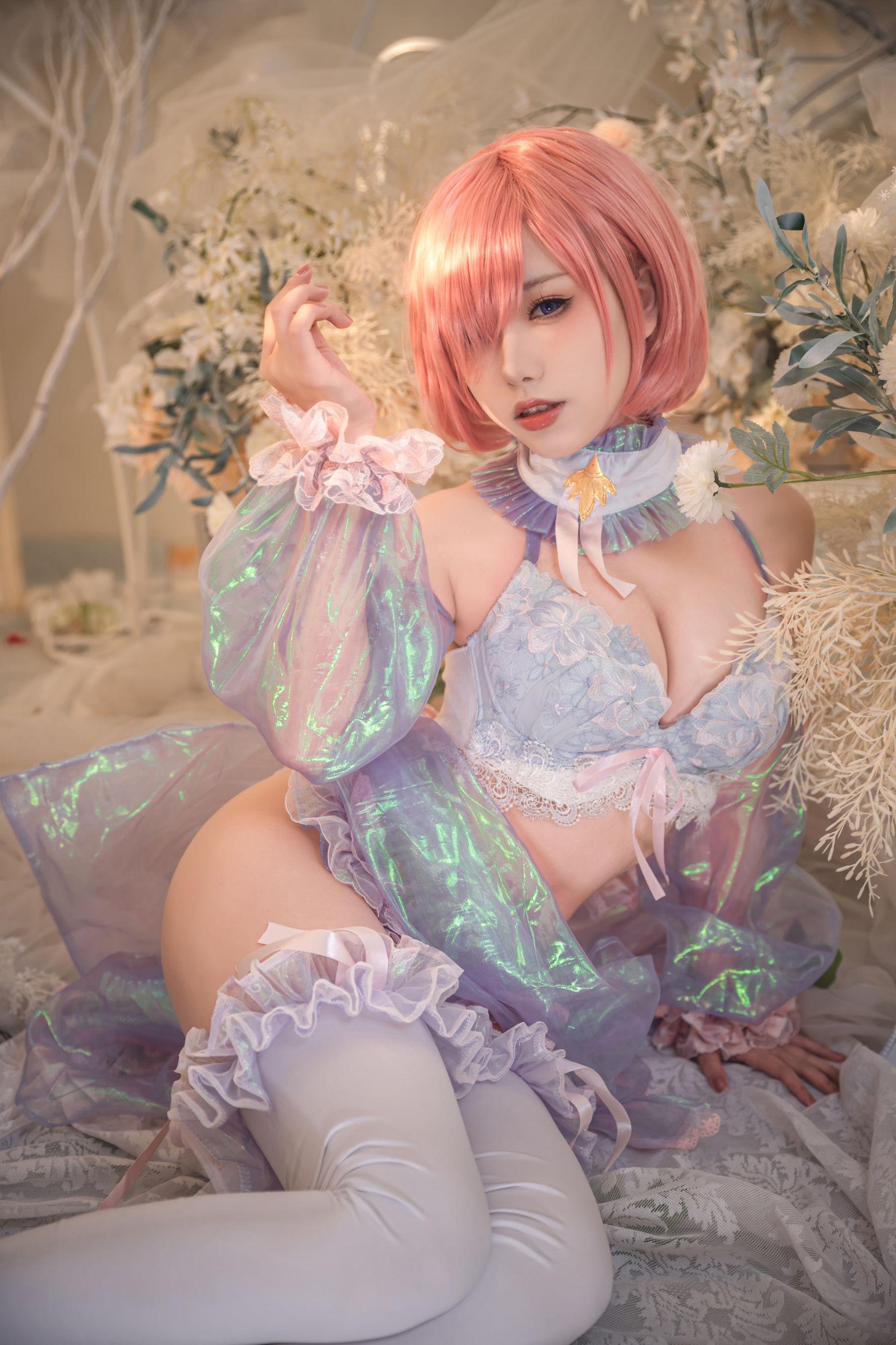 [网红COSER] 一北亦北 – 玛修同人服(11)