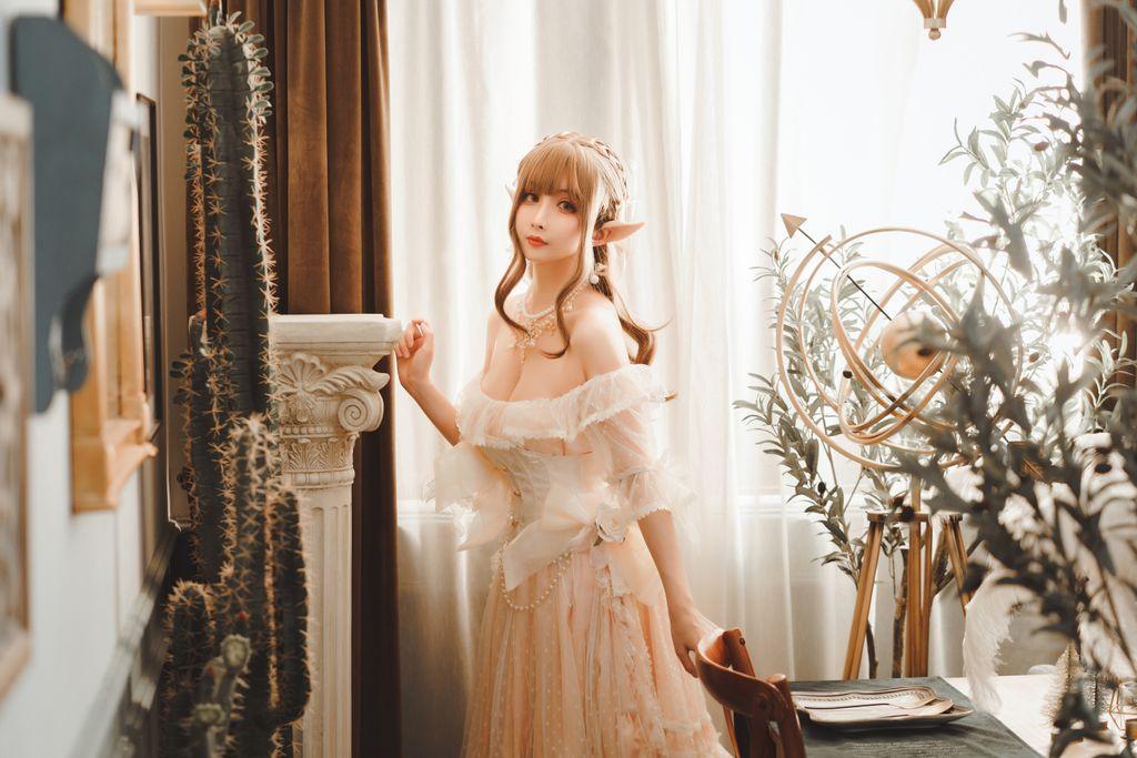 Coser@rioko凉凉子 Vol.043: 精灵姐姐 (31 photos )(23)