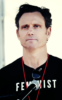 Tony Goldwyn VUfPD3Fv_o