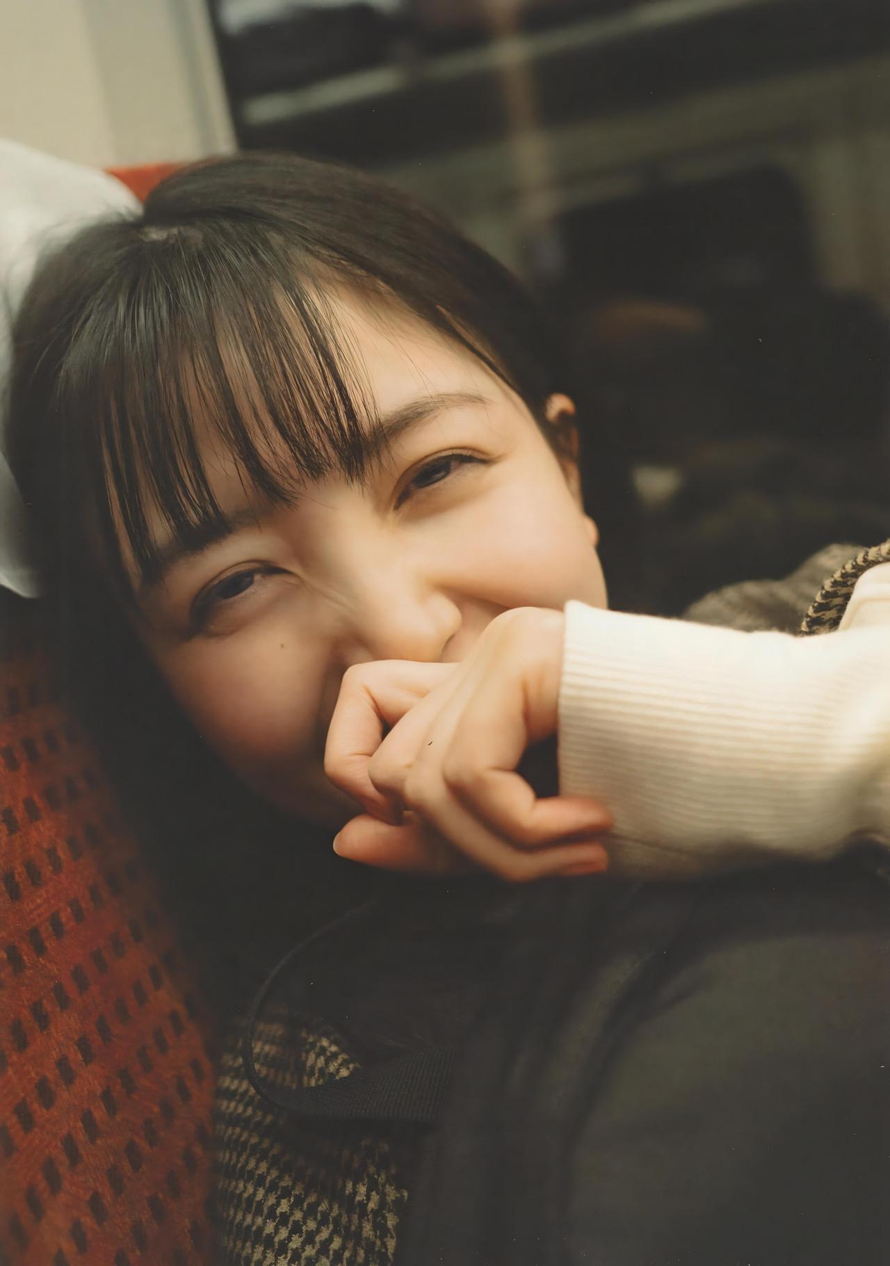 Shiori Kubo 久保史緒里, 1st写真集 [交差点] Set.02(3)