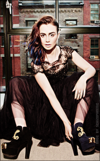 Lily Collins - Page 2 DfaNC5Y4_o