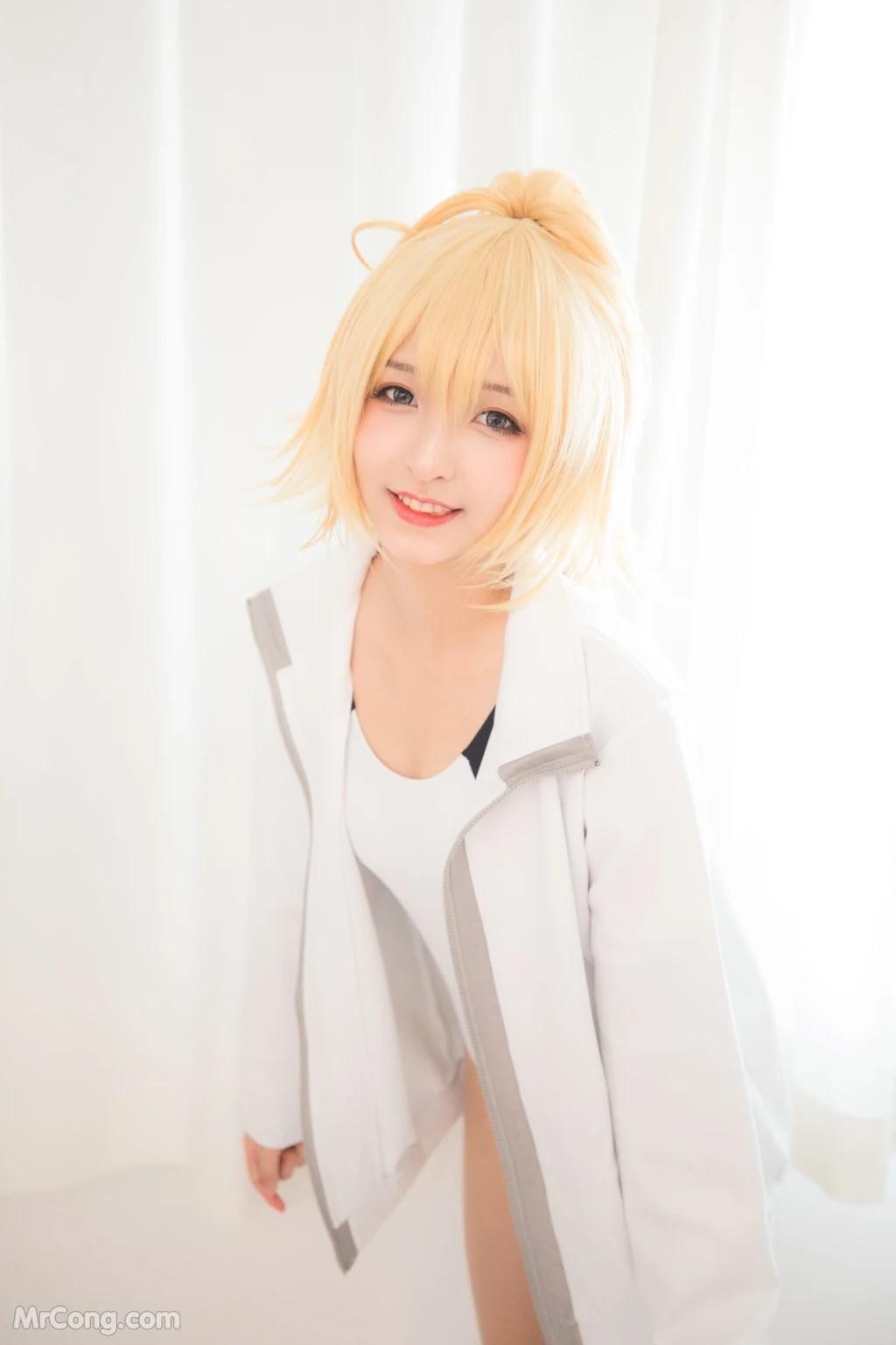 Coser@神楽坂真冬 Vol.036: 电子相册-白贞德《Swimingthedrea》(150 photos)(1)