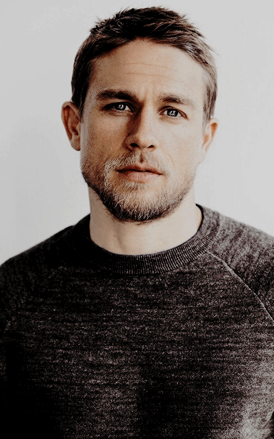 Charlie Hunnam - Page 2 KUmF4HtI_o