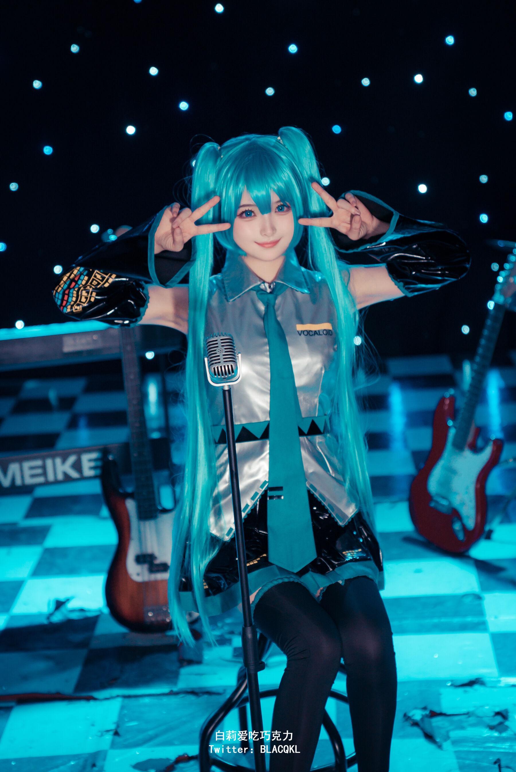 国模人体 白莉爱吃巧克力《未来初音 Miku》(8)
