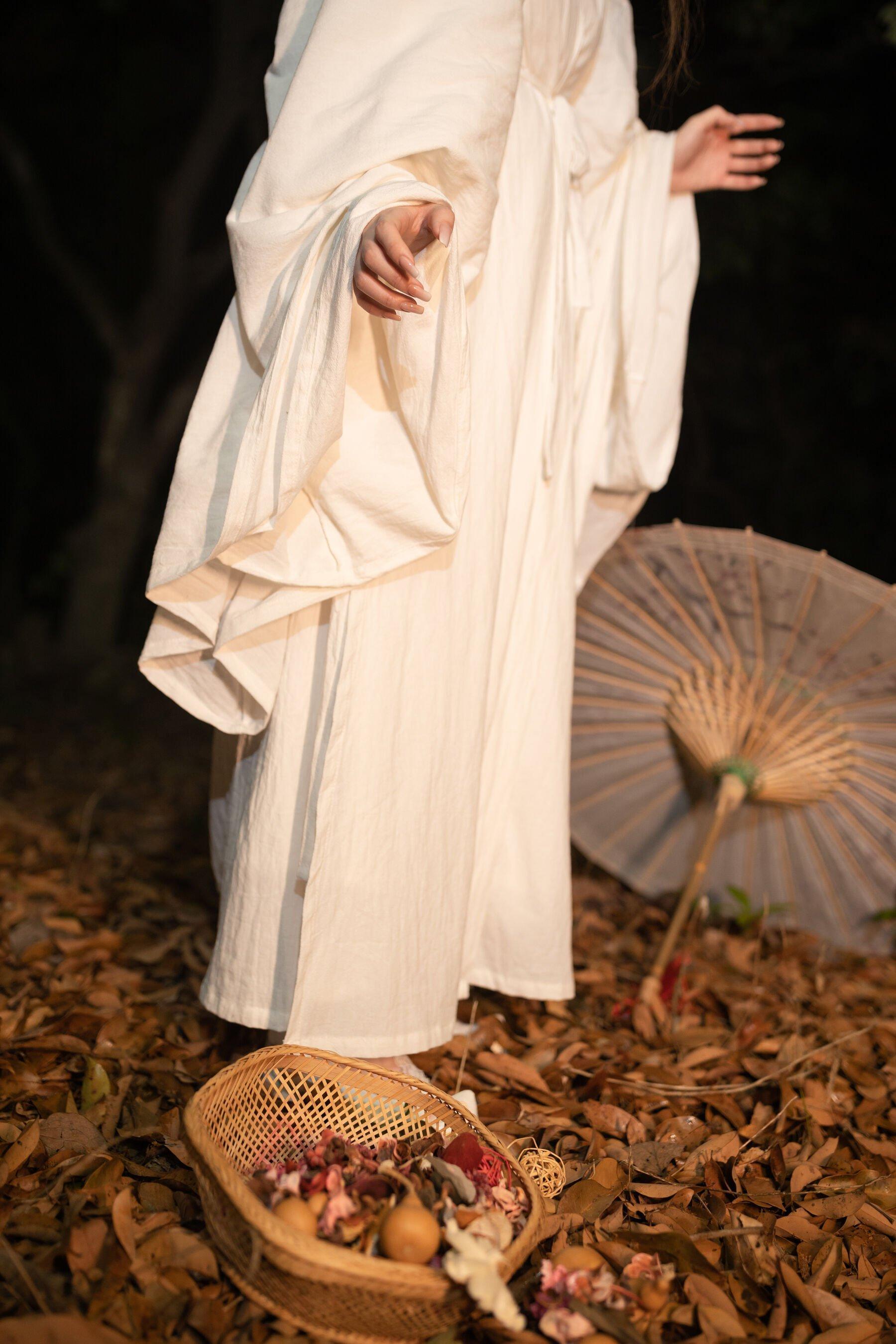 未分类性感写真 鱼子酱Fish《小树林的故事》(39)
