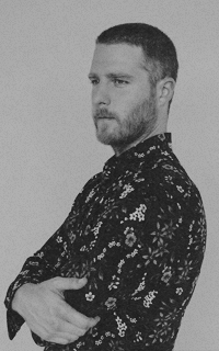 Jake McDorman - Page 2 FWwhZmSo_o