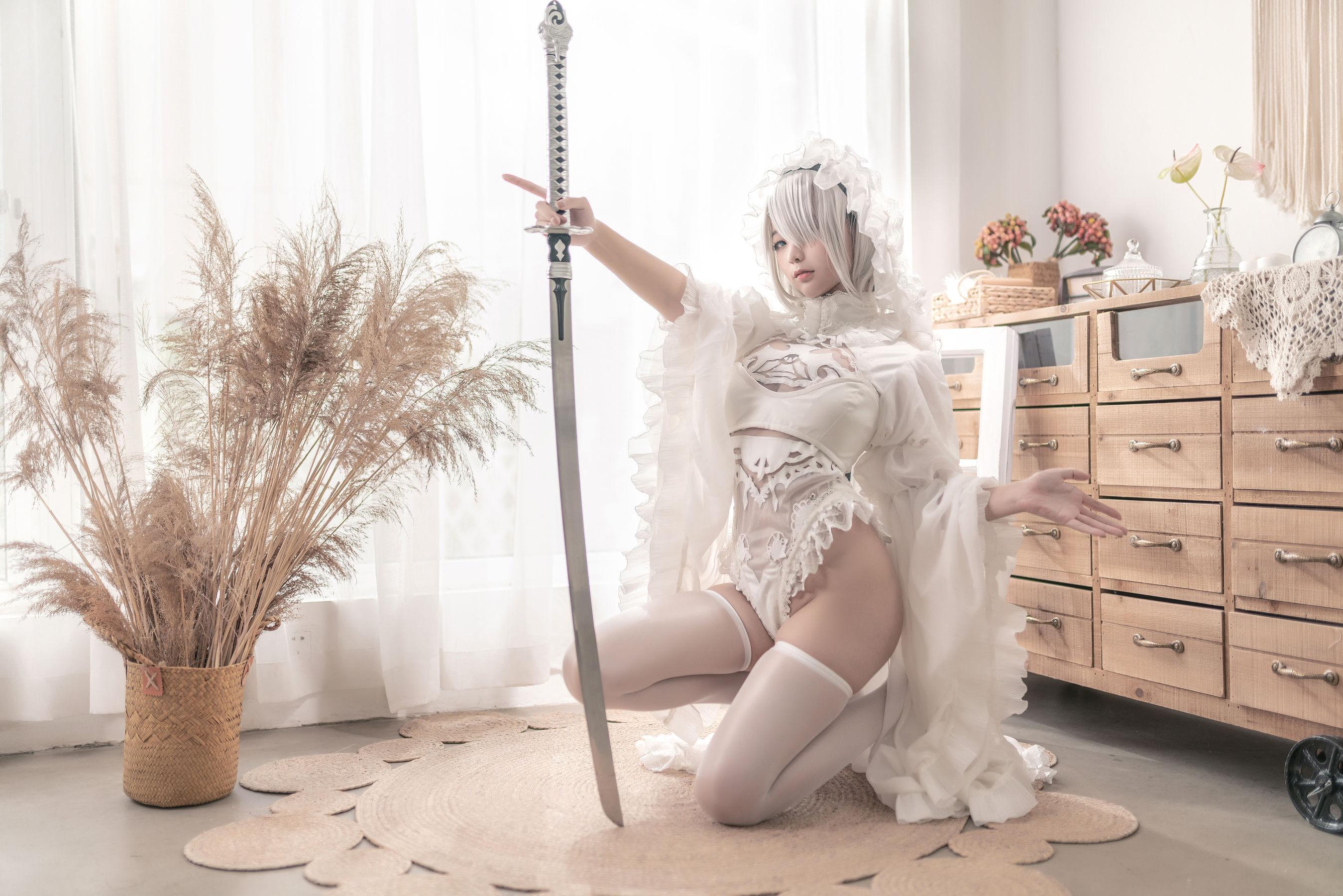 [Cosplay] 蠢沫沫 – 尼尔纪元 白花嫁 写真套图(13)