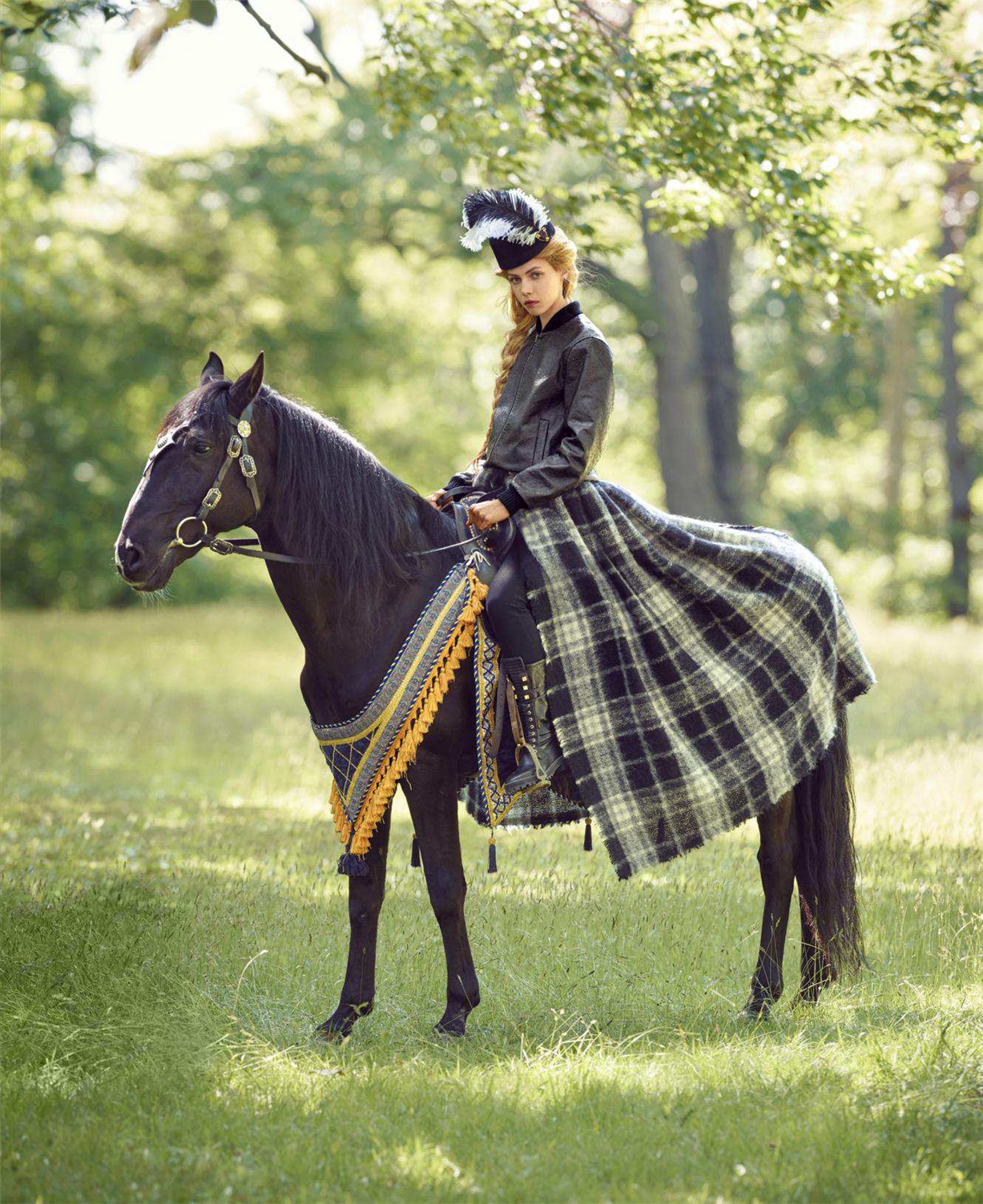 Мария, королева Шотландии и Елизавета I, королева Англии / Julia Banas and Lea Julian by Mark Seliger / Harper’s Bazaar US september 2018 Мария, королева Шотландии и Елизавета I, королева Англии / Julia Banas and Lea Julian by Mark Seliger / Harper’s Bazaar US september 2018