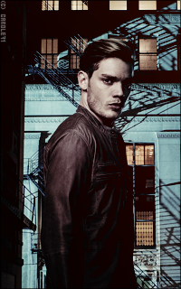 Dominic Sherwood 2GgczFWE_o