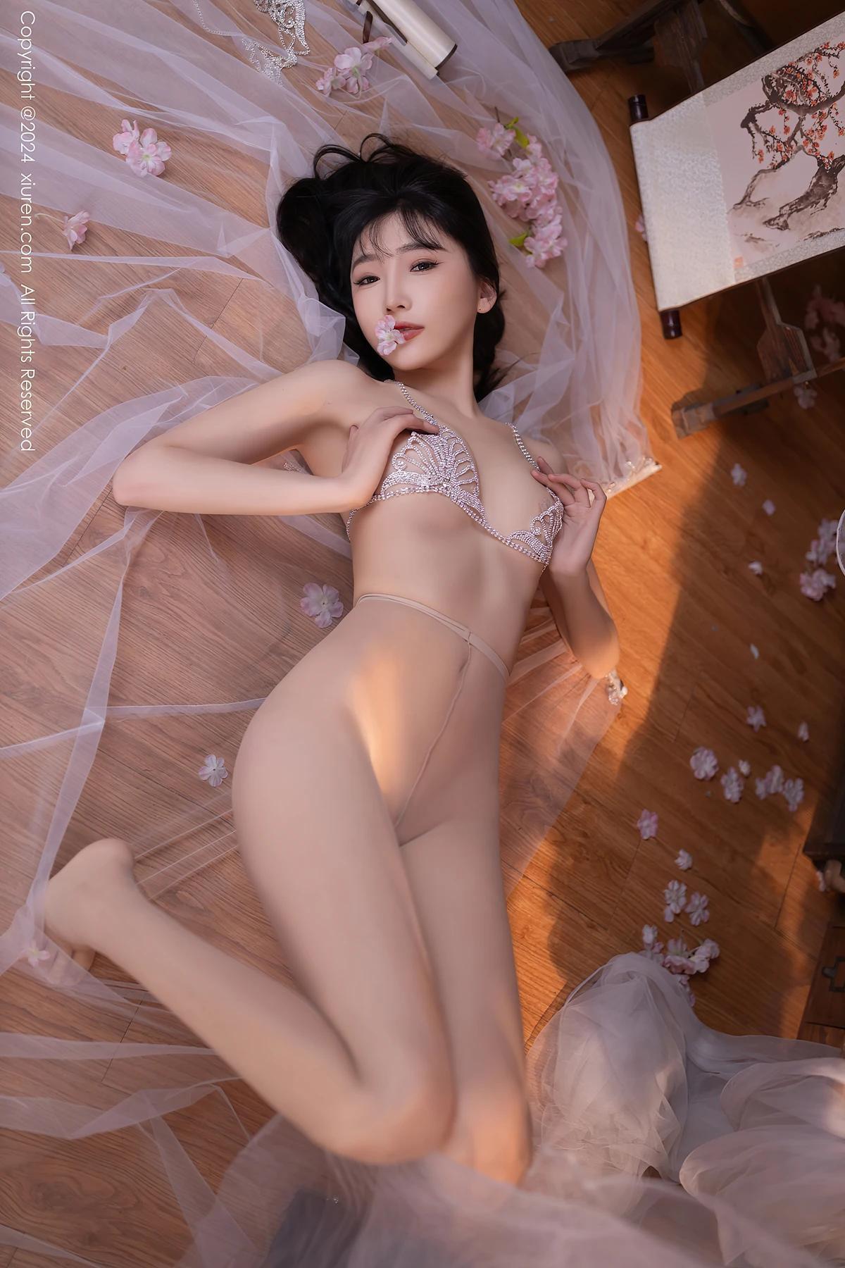 XiuRen秀人网 No.8807 陆萱萱LuXuanXuan(70)