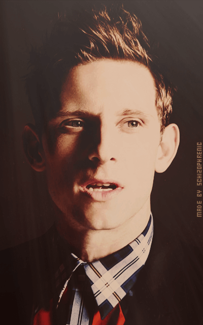 Jamie Bell UnFicwqs_o