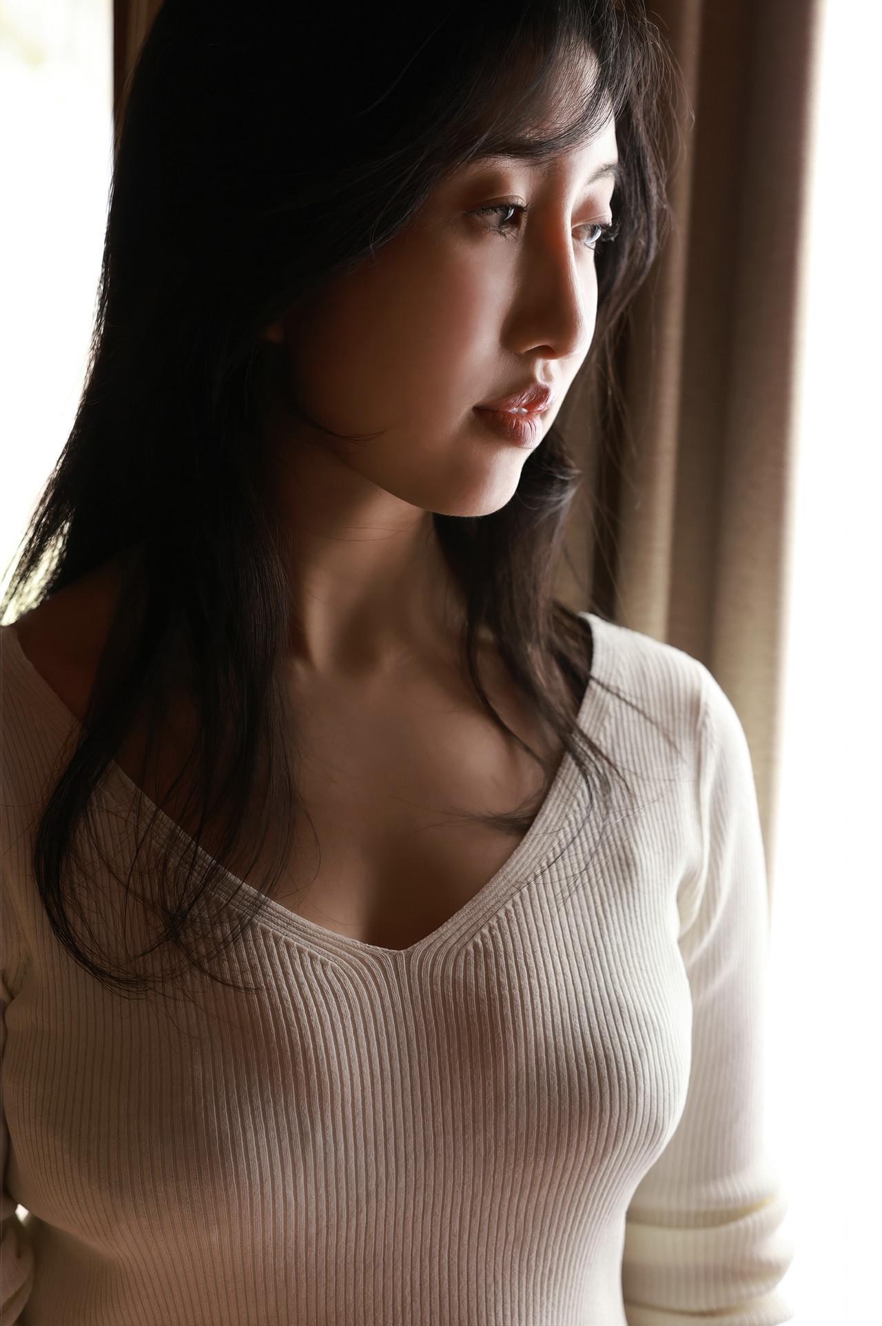 Marin Inoue 井上茉倫, FRIDAYデジタル写真集 「ミス東スポ＆ミス週刊実話２冠美女の初ヘアヌード vol.1」 Set.01(9)