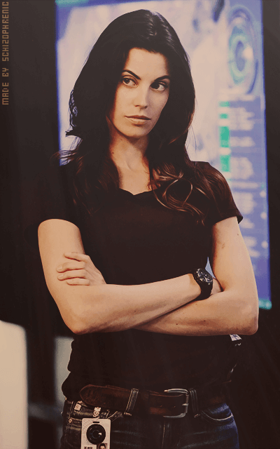 Meghan Ory Yv9jacUO_o