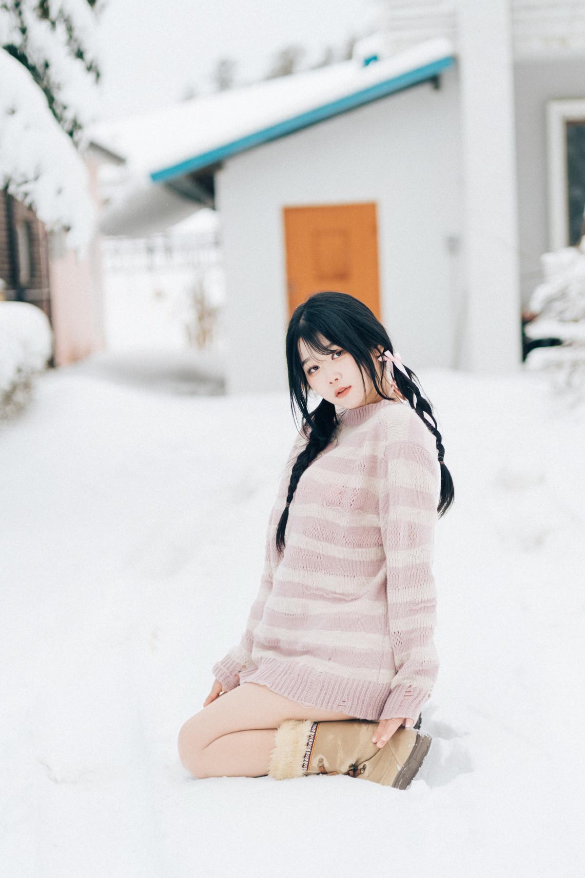 ZIA.Kwon 권지아, [Loozy] Snow Girl Set.02(34)