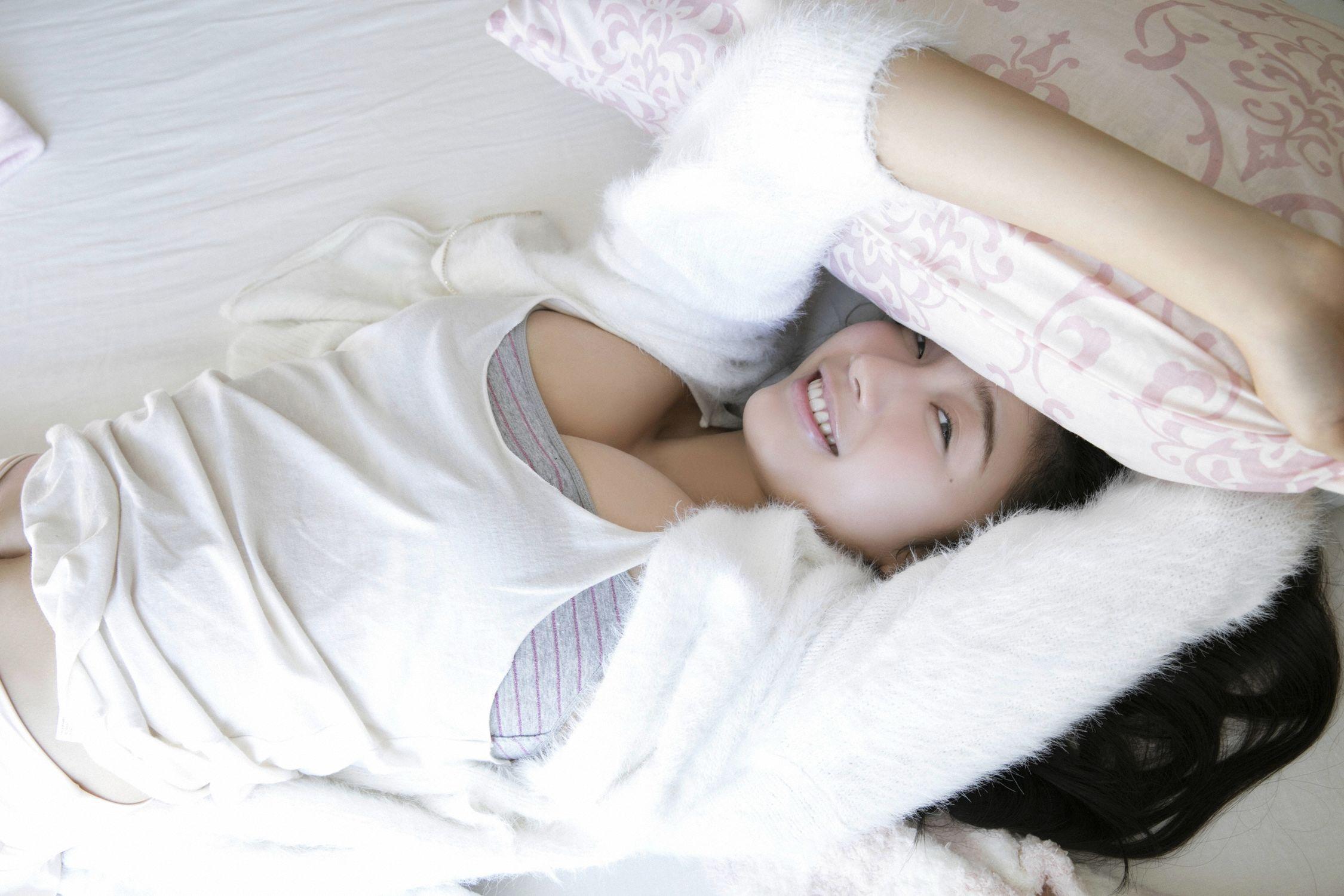 小倉優香《女神降臨》 [YS-Web] Vol.811 写真集(7)